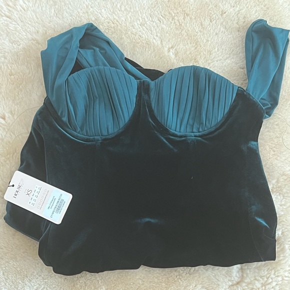 SOLD - Picture 4 of 7